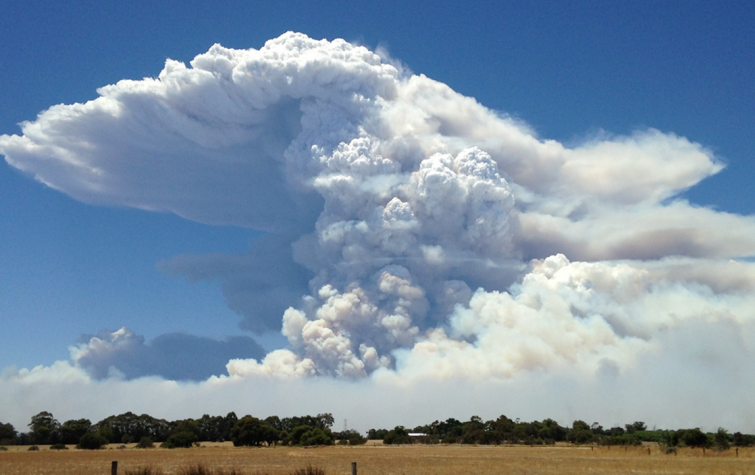Waroona fire. Photo: Neil Bennett, Bureau of Meteorology